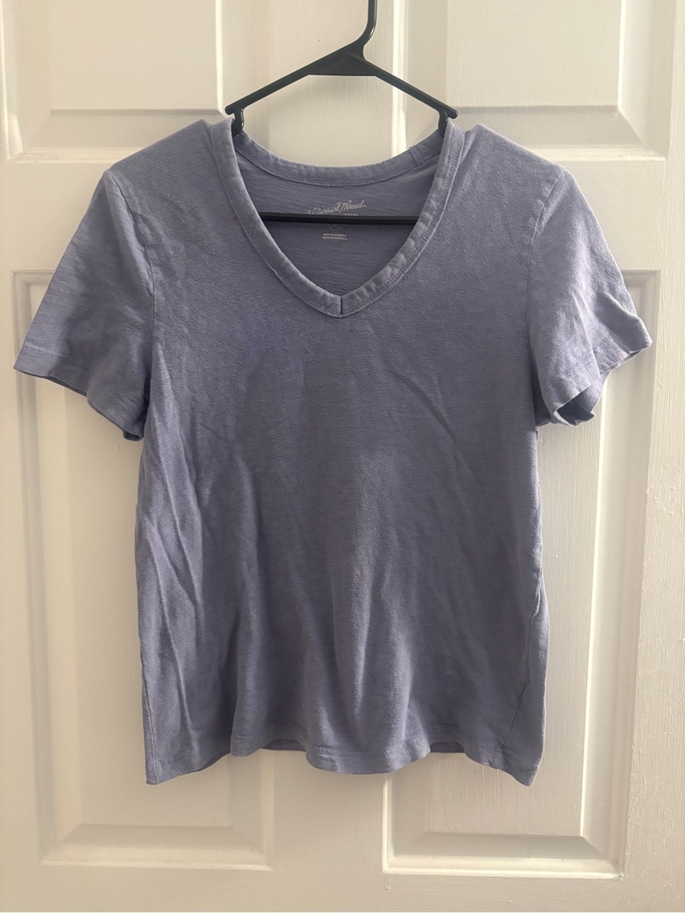 Universal Thread Lavender V-Neck Short Sleeve Tee